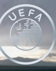 杏彩体育app-欧足联通过财政新规：薪资等开支不得超过营收70%