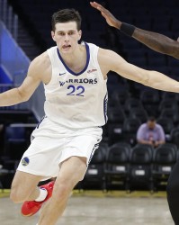 这选了个啥？勇士52号秀图希9中2得7分3板 正负值夸张-47独一档